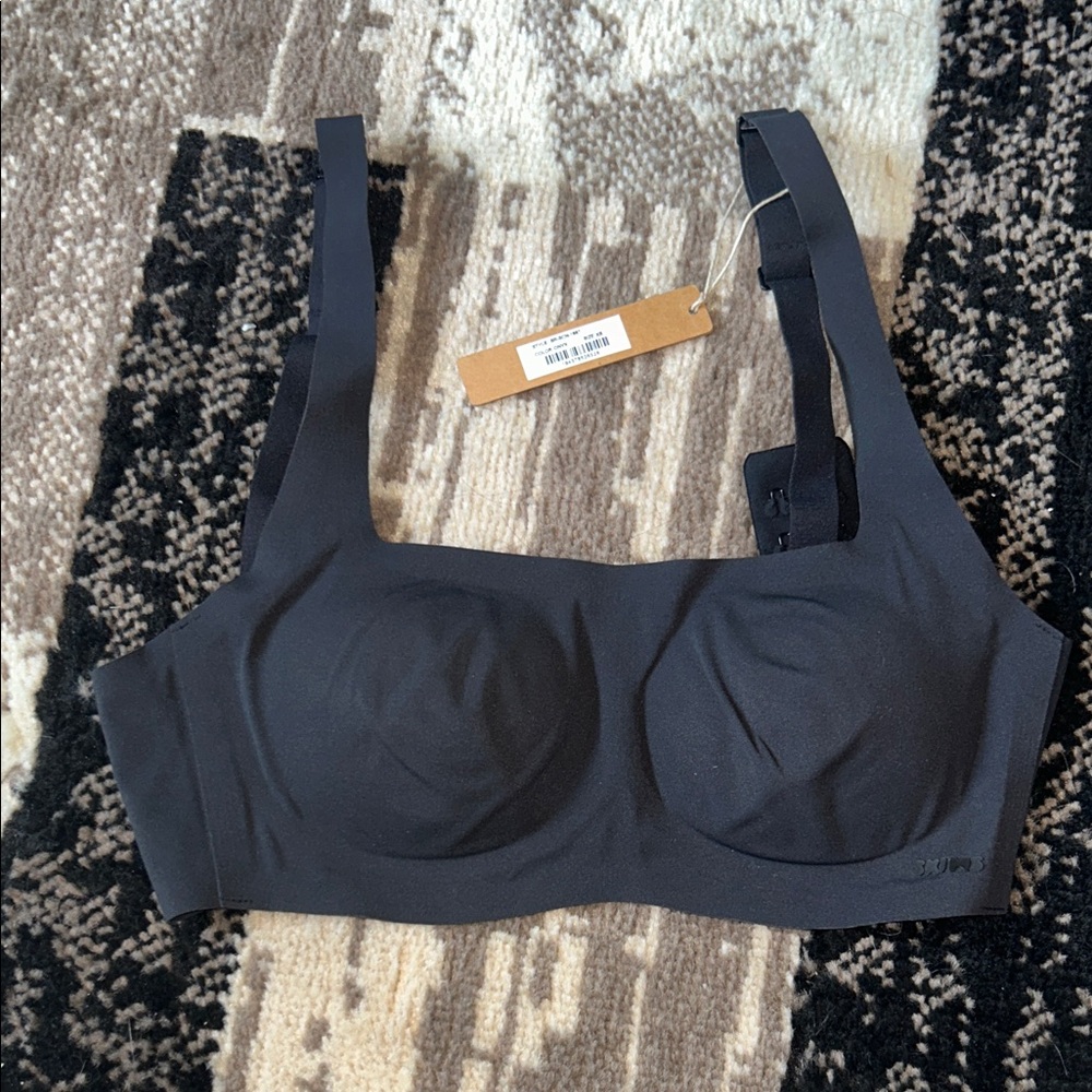 SKIMS Black Seamless Bra